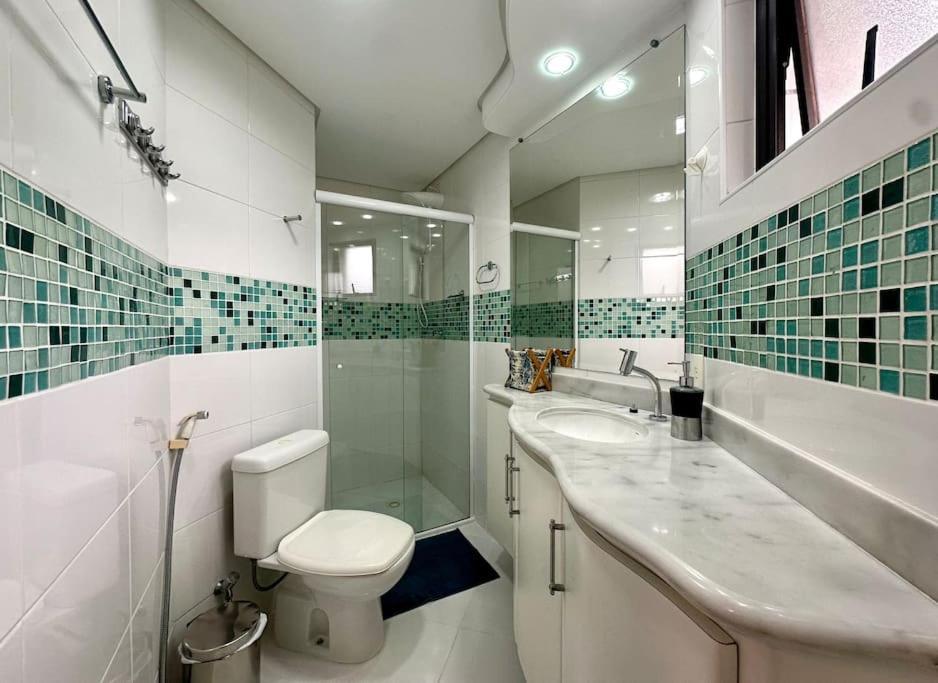 Golden Apto 6 - Cond Beira Mar, 3 Dorm, 2 Suites, Ar-cond, Wi-fi, 2 Garagens, Piscina