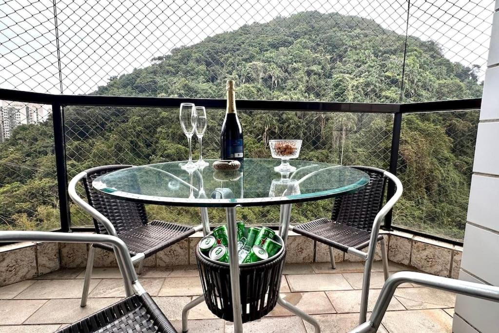 Apartamento Golden Apto 6 - Cond Beira Mar, 3 Dorm, 2 Suites, Ar-cond, Wi-fi, 2 Garagens, Piscina *