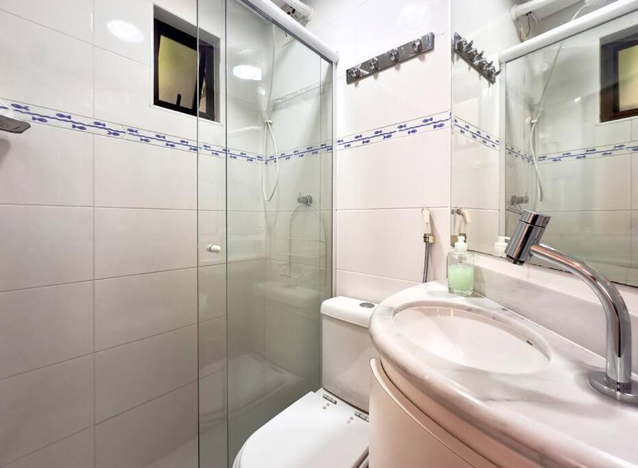 Apartamento Golden Apto 6 - Cond Beira Mar, 3 Dorm, 2 Suites, Ar-cond, Wi-fi, 2 Garagens, Piscina *