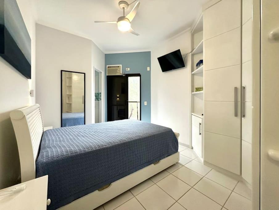 Golden Apto 6 - Cond Beira Mar, 3 Dorm, 2 Suites, Ar-cond, Wi-fi, 2 Garagens, Piscina Apartamento