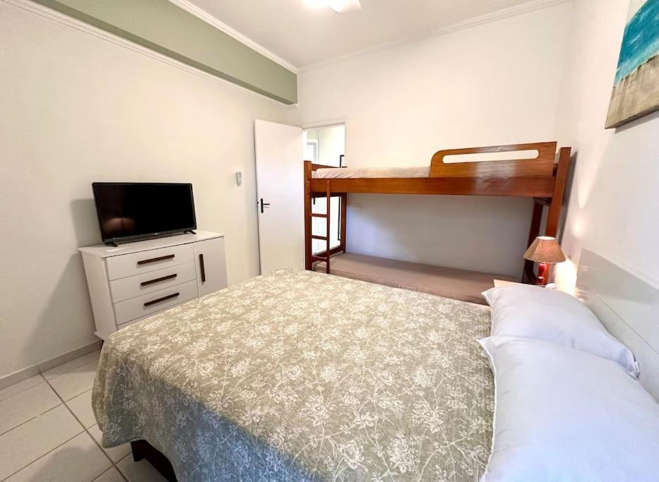 Golden Apto 6 - Cond Beira Mar, 3 Dorm, 2 Suites, Ar-cond, Wi-fi, 2 Garagens, Piscina Apartamento