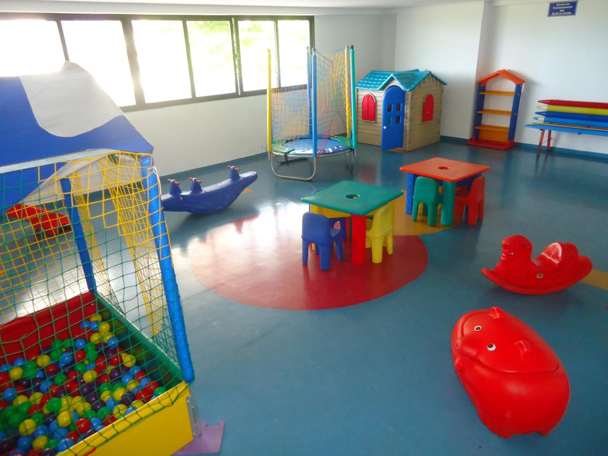 Apartamento Golden Apto 6 - Cond Beira Mar, 3 Dorm, 2 Suites, Ar-cond, Wi-fi, 2 Garagens, Piscina Guarujá